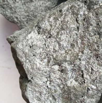 Silicium met hoog koolstofgehalte 65% Siliciummetaalslakken 10-50 mm