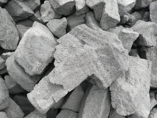 Lage de Harde Cokes Minerale 7400kj/Kg Calorische Waarde Kleine Porocity van de Zwavelas 8%