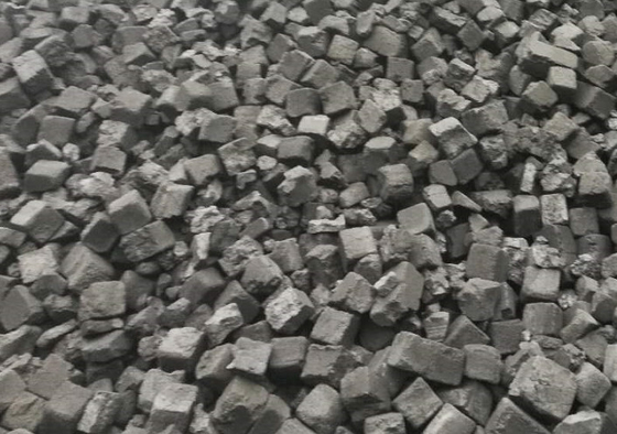 De lage Grootte van het de Cokes Minerale Vervangende product 120x120x 120mm van S Kubieke Gevormde